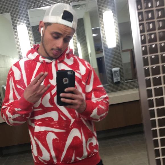 Meet your Posher, Kevin - Picture 1 of 1